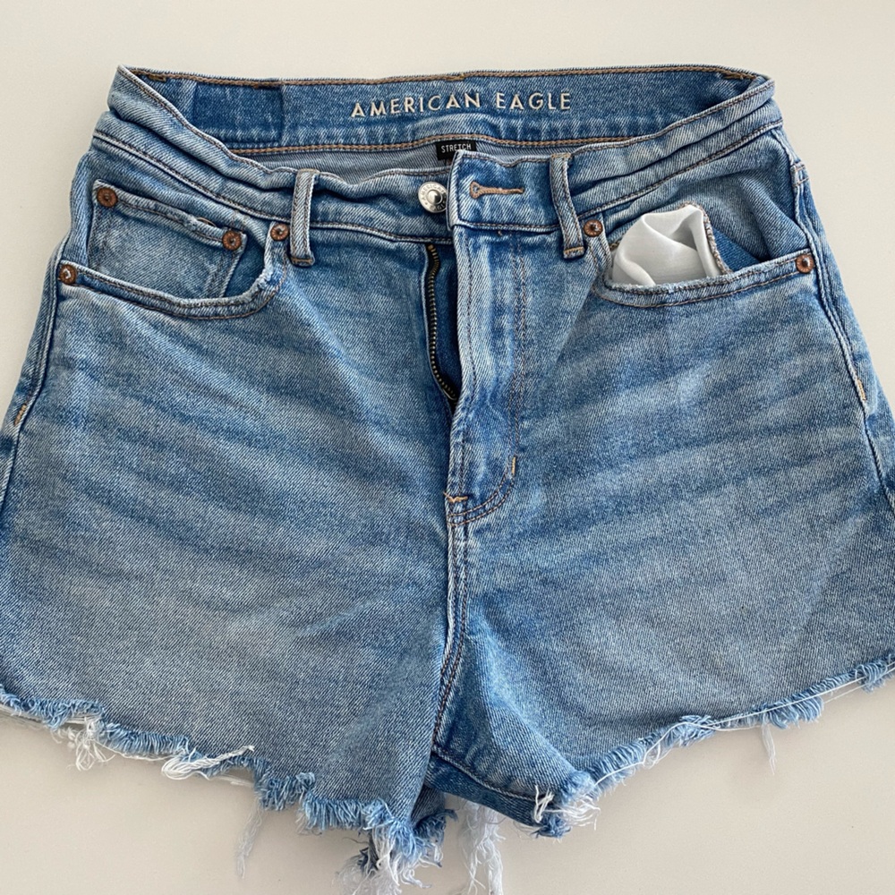 American Eagle 90s Highest Rise